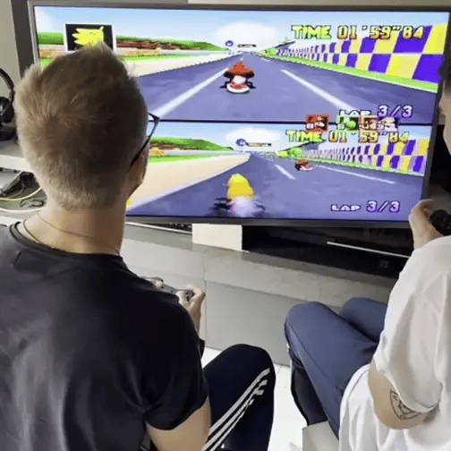 Retro Gaming Stick Pro – 4K Plug & Play Console with 40,000+ Games